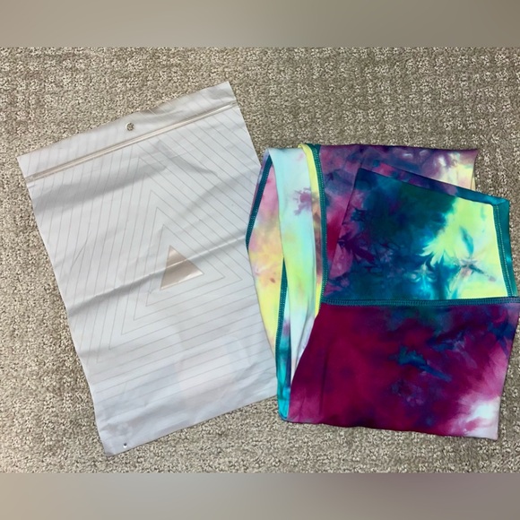 Vitality (Balance Athletica) The Cloud Pant - Tropical Storm (size Medium) - Picture 15 of 15